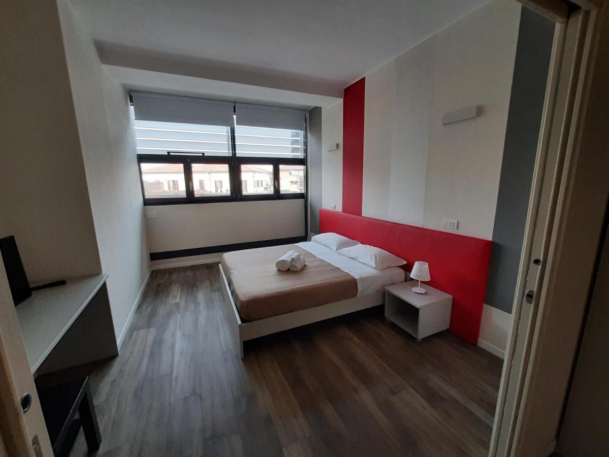 Stop&Go Suites And Apartments مارانيلّو المظهر الخارجي الصورة