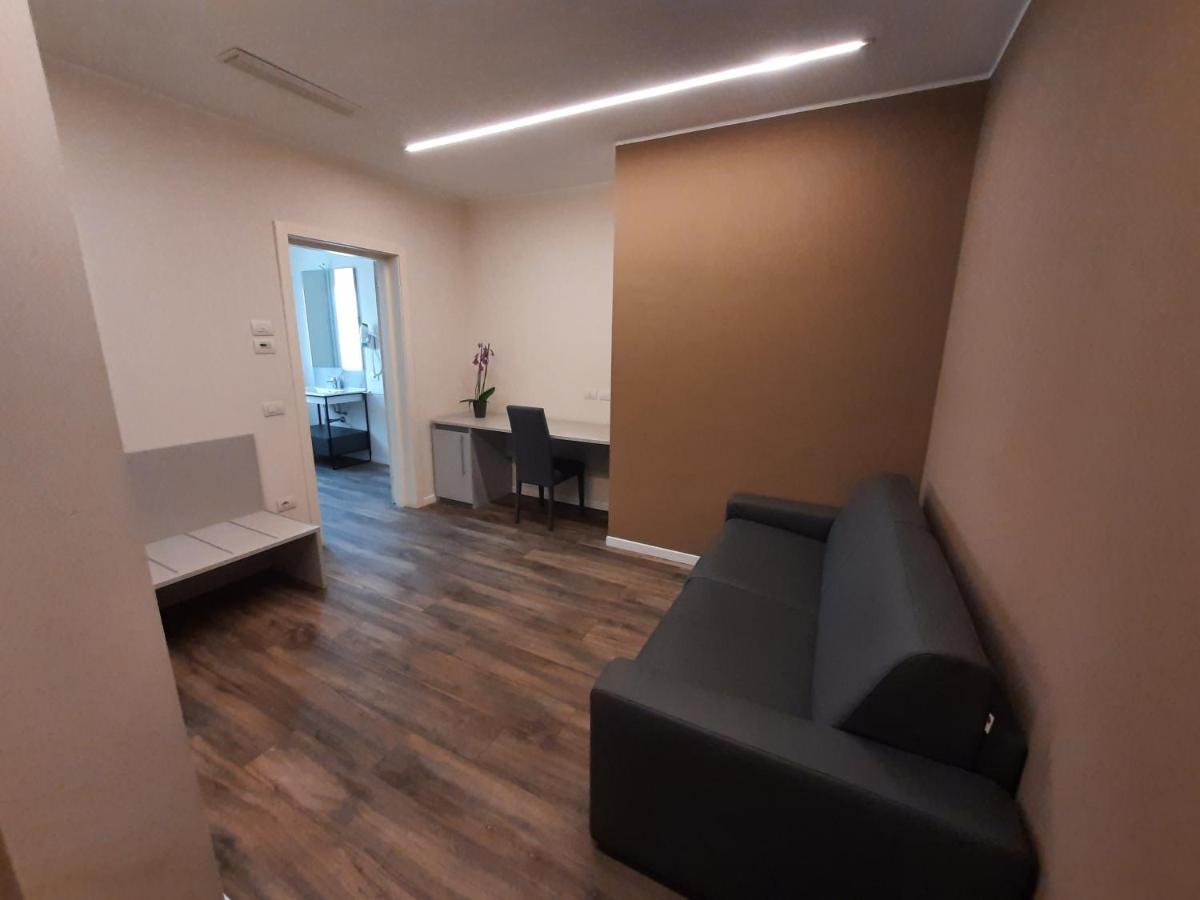 Stop&Go Suites And Apartments مارانيلّو المظهر الخارجي الصورة